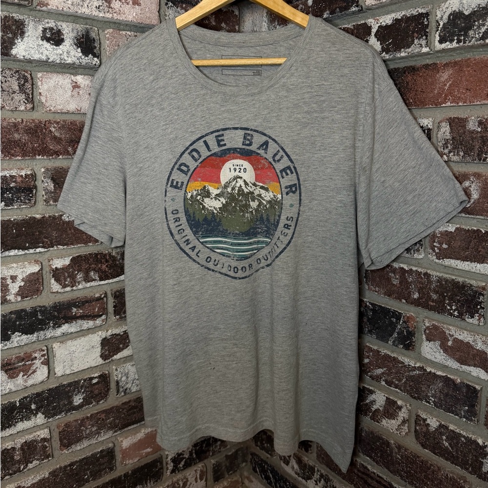 Men’s Eddie Bauer Heather Gray Mountain Graphic Tee